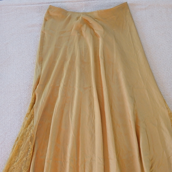free people ♡ make you mine 1/2 half slip lace satin skirt bitter oil yellow - Picture 4 of 13